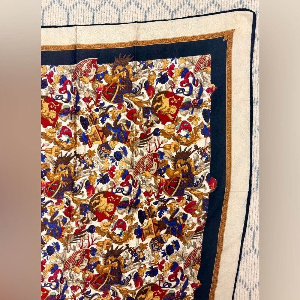 JOY FORTE Vintage 80’s 100% Silk Heraldic Crest Lion Coat Arms Multicolor Scarf - Picture 7 of 14